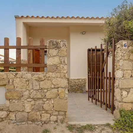 Babbo House Sa Rocca Tunda 펜션 푸트주 이두